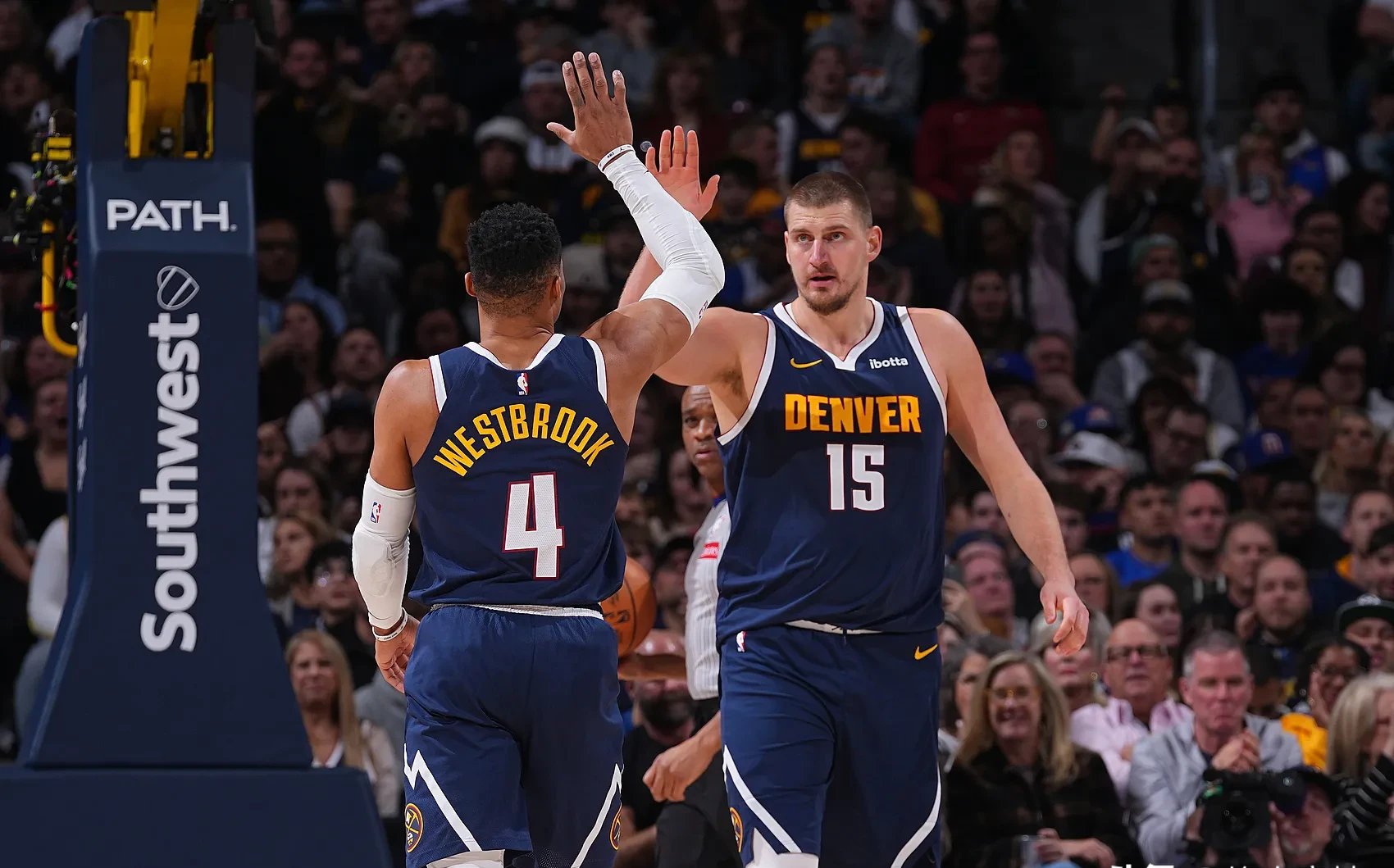 掘金确认签下前锋帕特森,加强深度阵容的简单介绍 掘金确认签下前锋帕特森,加强深度阵容的简单介绍