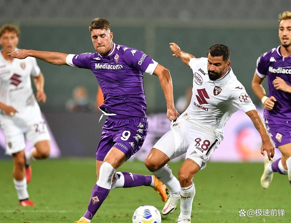 三亿体育体育app下载-佛罗伦萨边锋传球精准，协助球队得胜