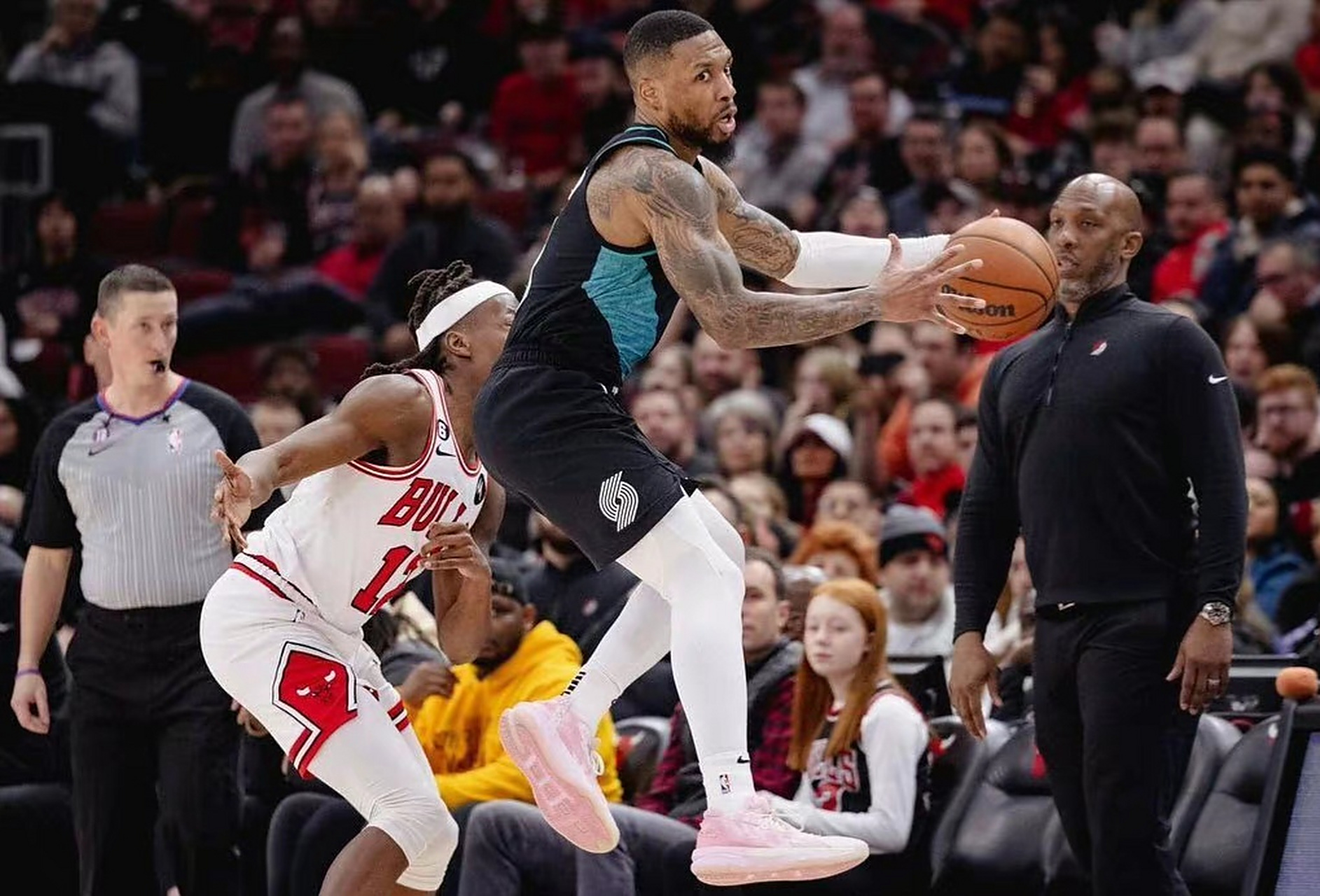 三亿体育体育网站入口-包含公牛击败奇才，拉文单场狂砍34分的词条